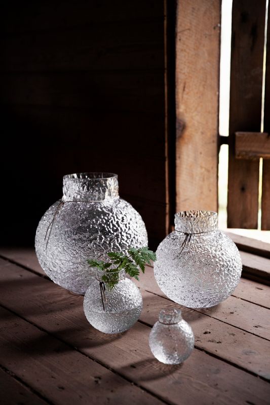 Ernst vase i mønstret struktur d13cm