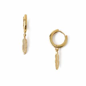 Bilde av Orelia Feather Drop Huggie Hoops