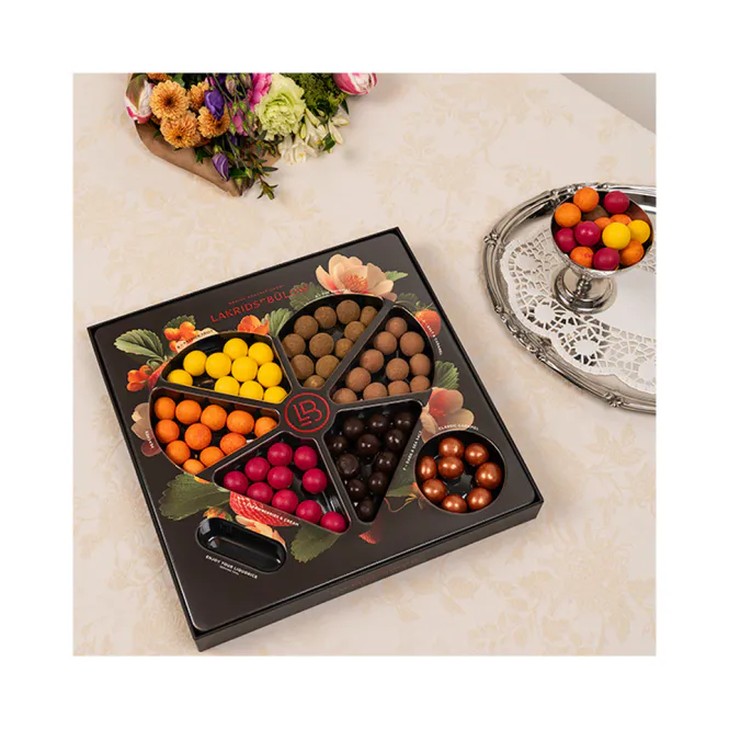 Hovedbilde LOVE SELECTION BOX - 435GR